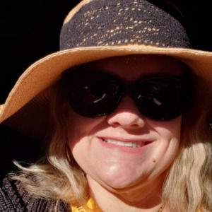 Meet your Posher, Lori